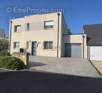 Maison à SAINT-ANTOINE-DU-ROCHER