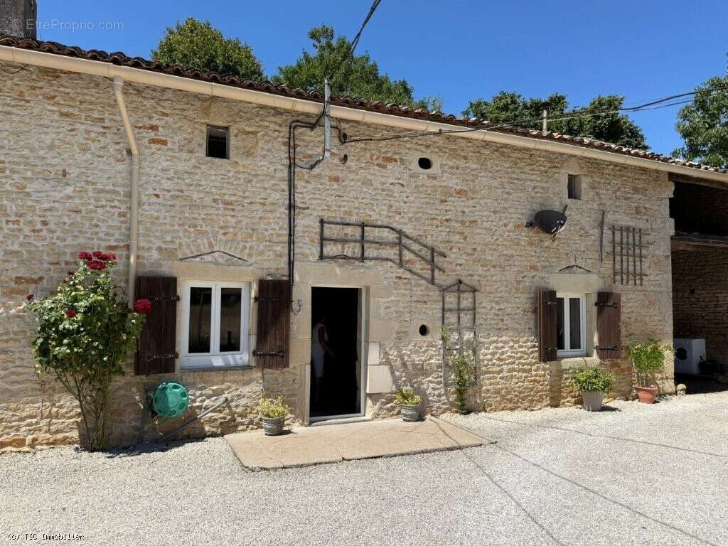 Maison à CIVRAY