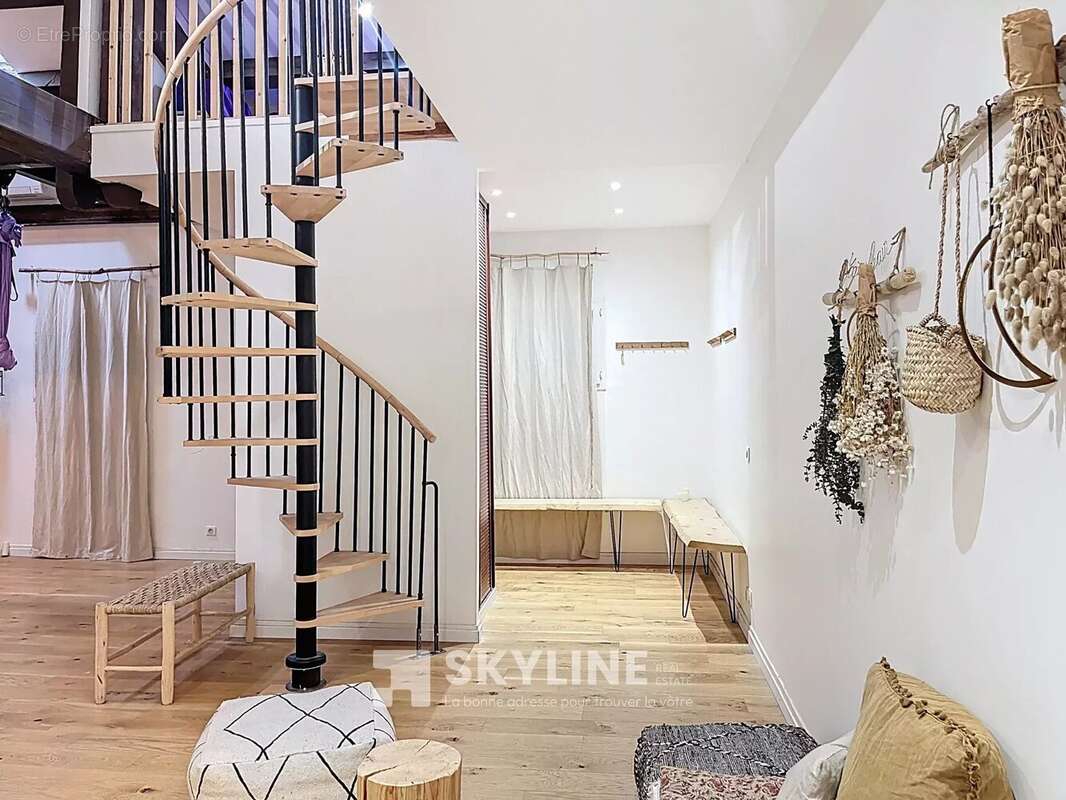 Appartement à MARSEILLE-6E