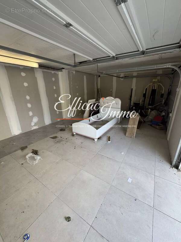 Bien à usage mixte de 154,51 m² avec garage, jardin et prestations haut de gamme - photo 15
