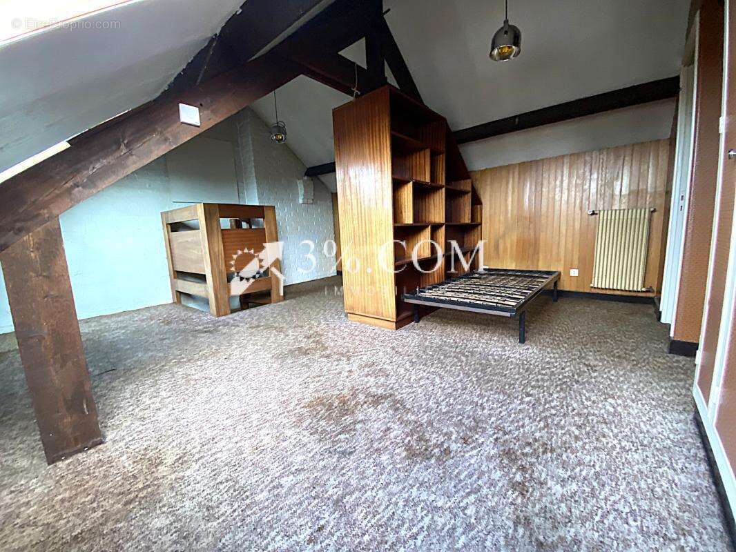 Maison à LA CHAPELLE-D'ARMENTIERES