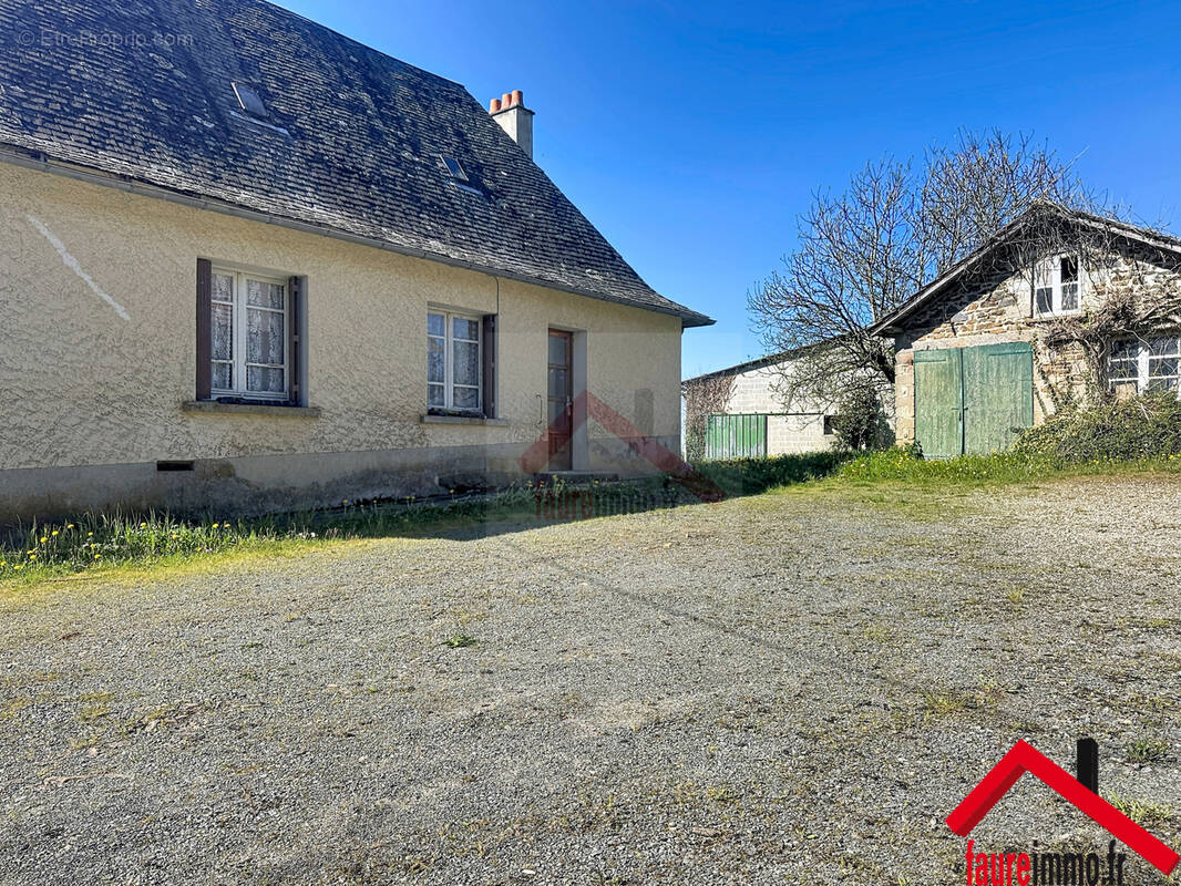 Maison à PERPEZAC-LE-NOIR