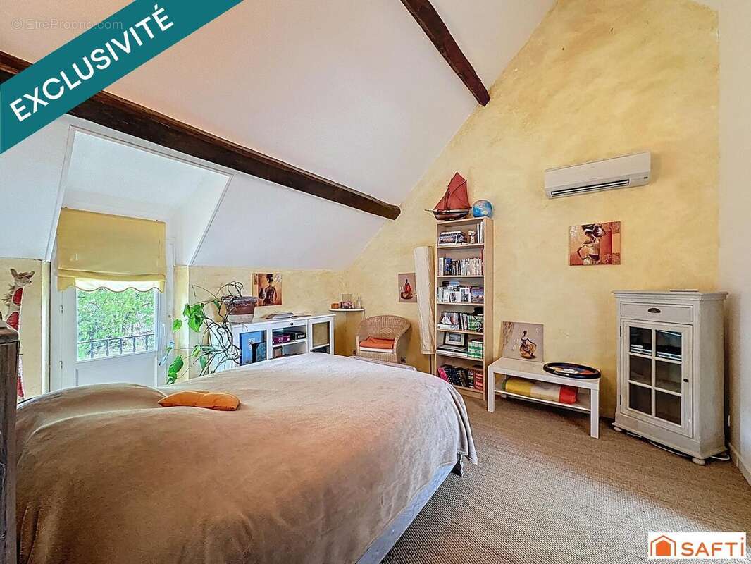 Maison 188 m² à Saint-Martin-D'ordon  - photo 8