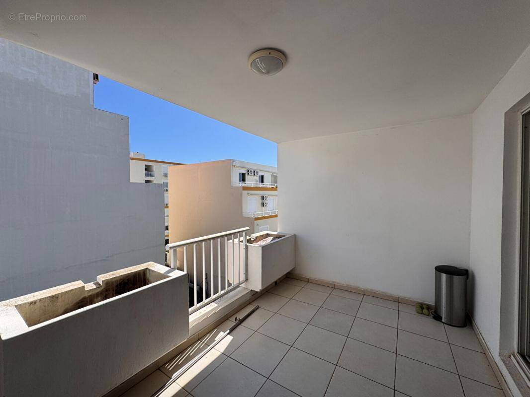 Appartement à SAINT-DENIS