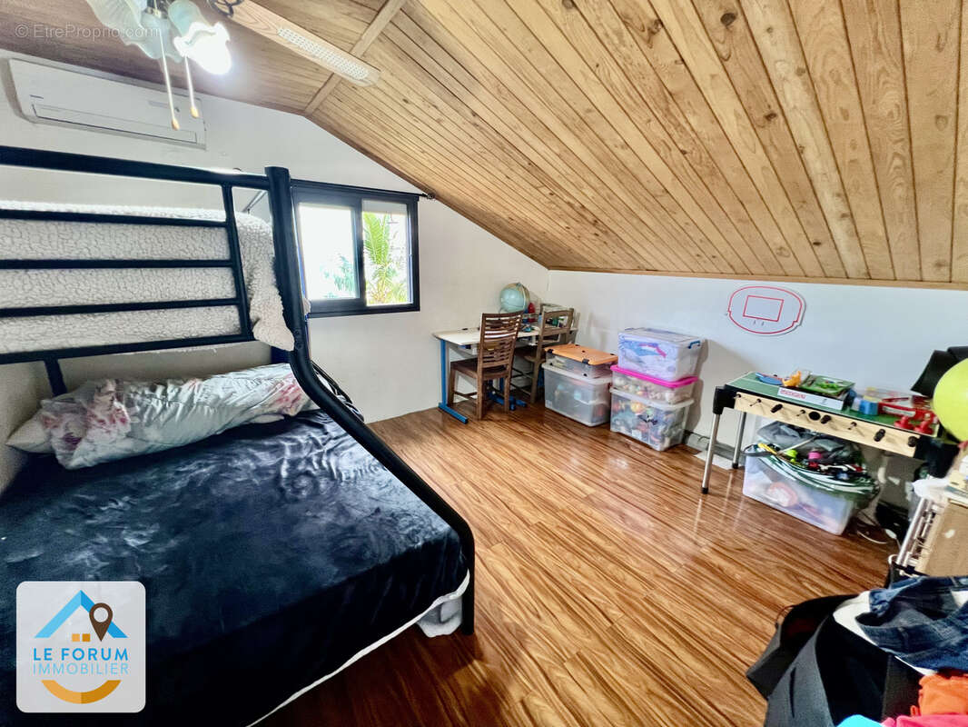 Saint joseph littoral 97480 - villa f6 entretenue et spacieuse - emplacement prise - fort potentiel - photo 8