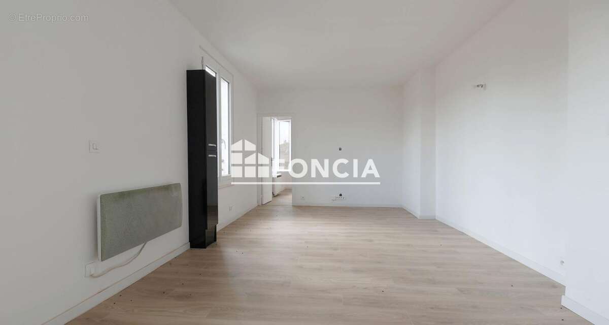 Appartement à CORBEIL-ESSONNES