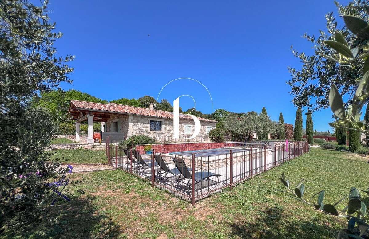 Maison à ORGNAC-L'AVEN