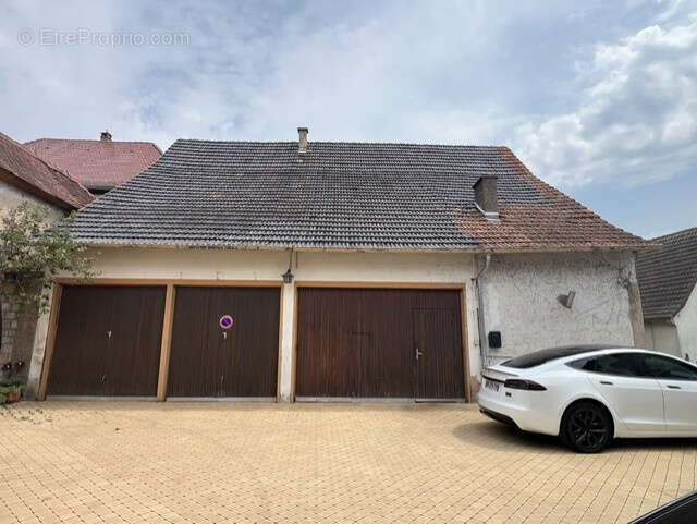 Immeuble avec restaurant, logements et chambres d'hôtes - photo 6