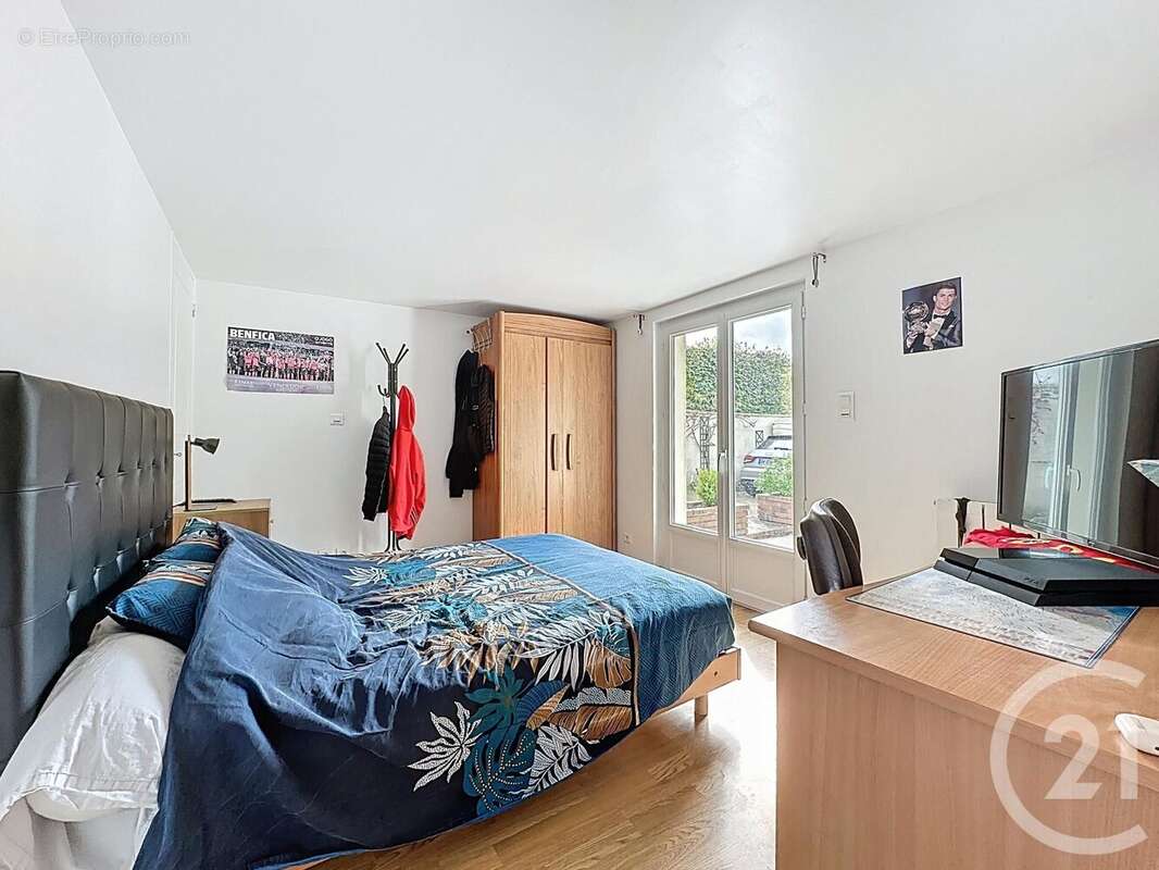 Maison à LIVRY-SUR-SEINE