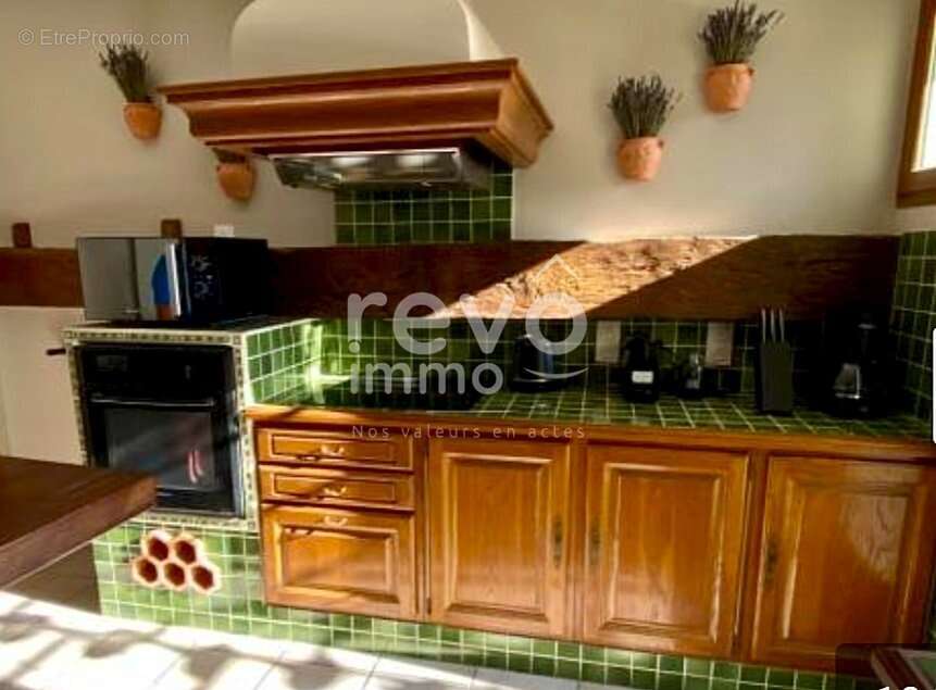Maison à VALREAS