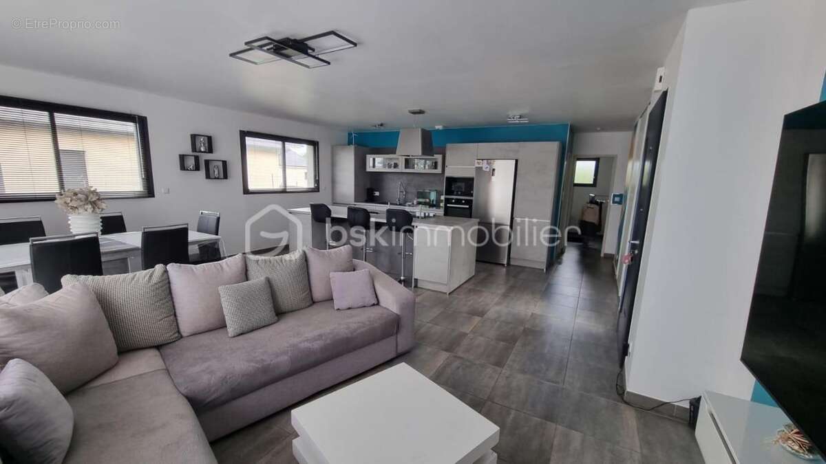 Maison à CAUVILLE-SUR-MER