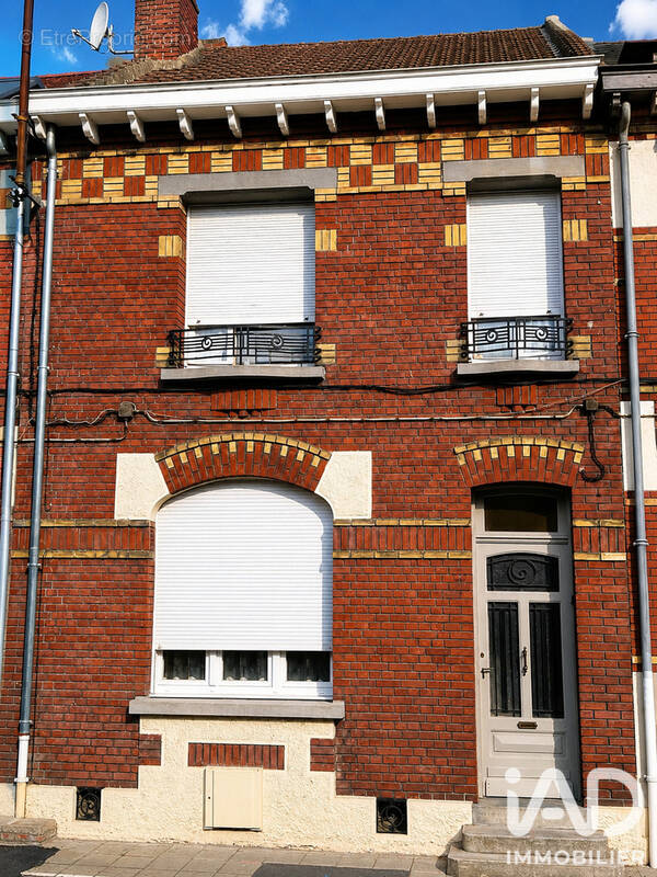 Photo 1 - Maison à SIN-LE-NOBLE