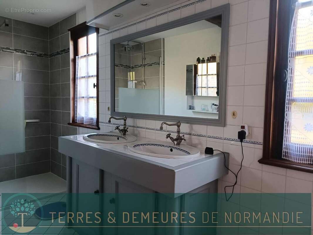 Maison à CORMEILLES