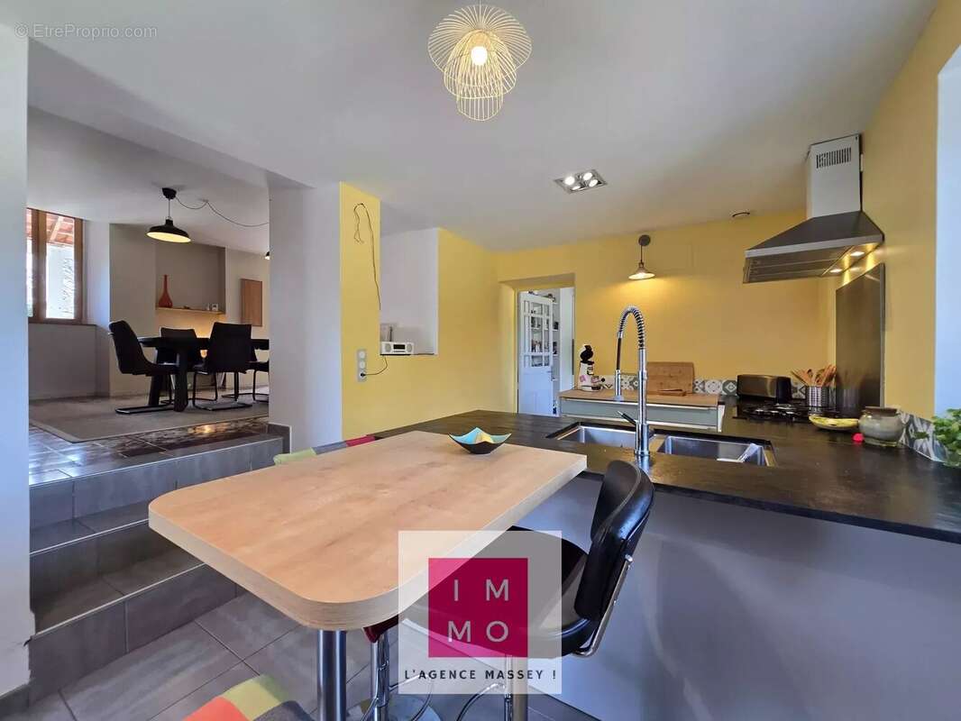 Maison à CASTERA-LOU