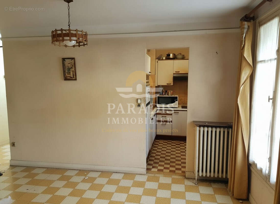 Séjour et cuisine - Appartement à NICE