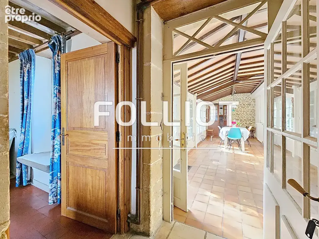 Maison en pierre de 144 m² , 5 pièces et 3 chambres. - photo 5