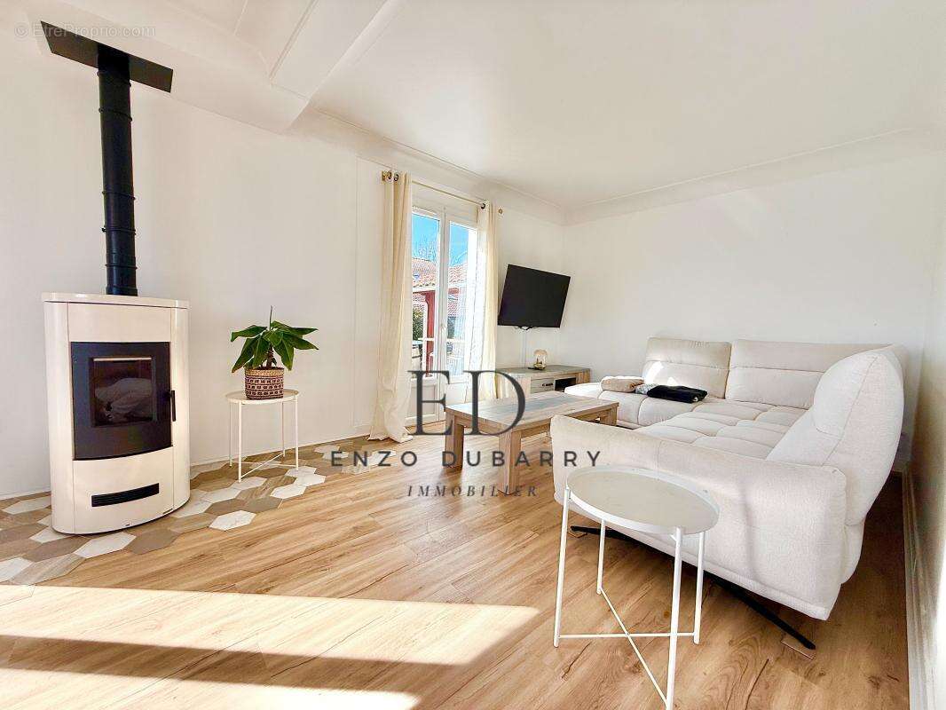 Maison à BASSUSSARRY