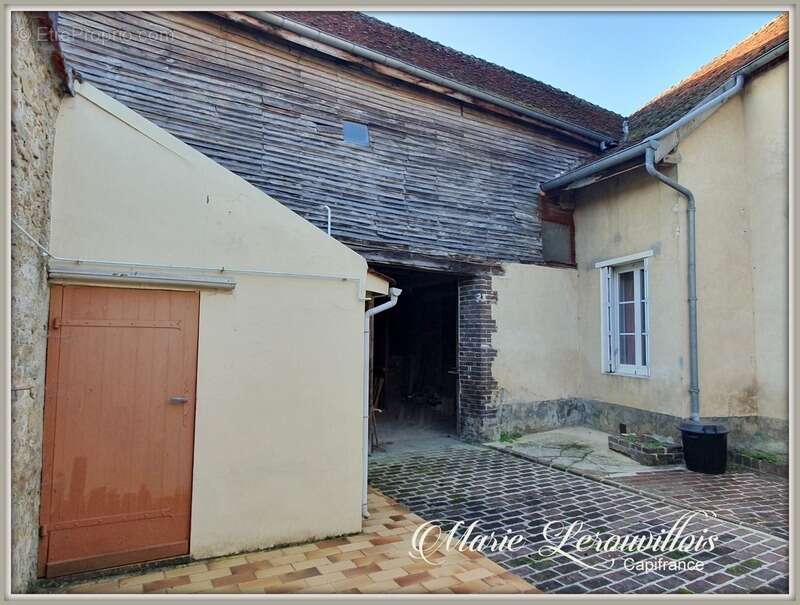 Maison à CHAOURCE