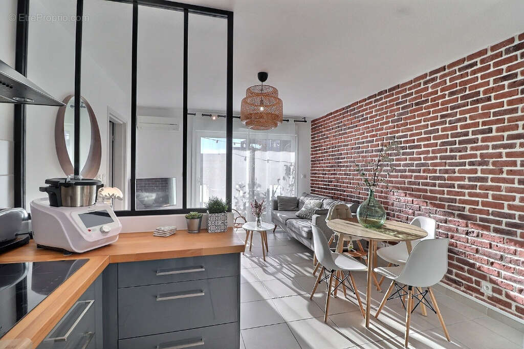 Appartement à CASTELNAU-LE-LEZ