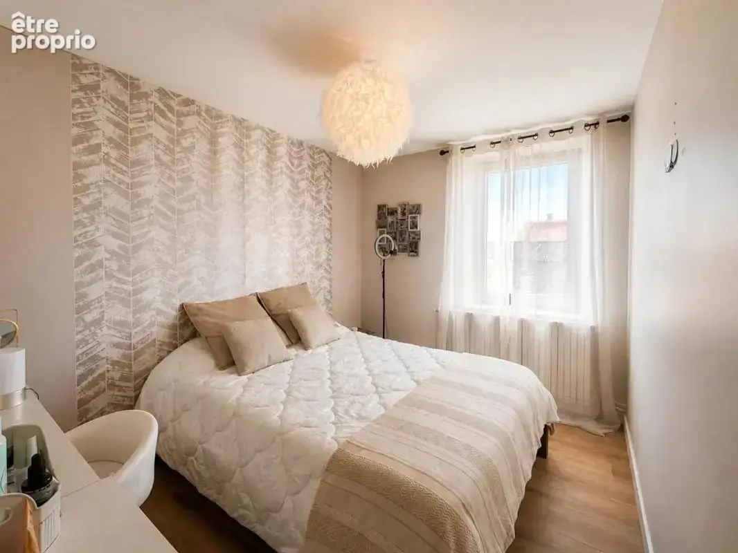Maison de 4 pièces de 122 m² à Pont-de-Chéruy - photo 8
