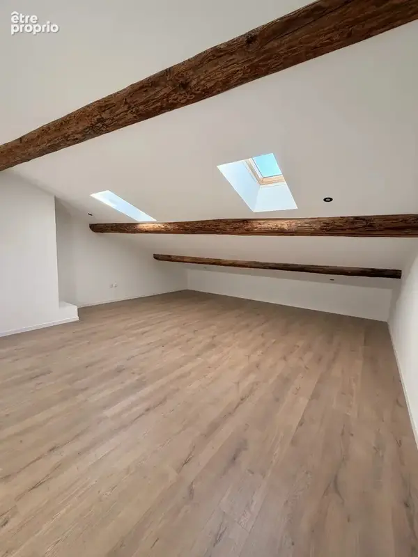 Appartement 4 pièces 102 m² à vendre à Nimes (30000) - photo 2