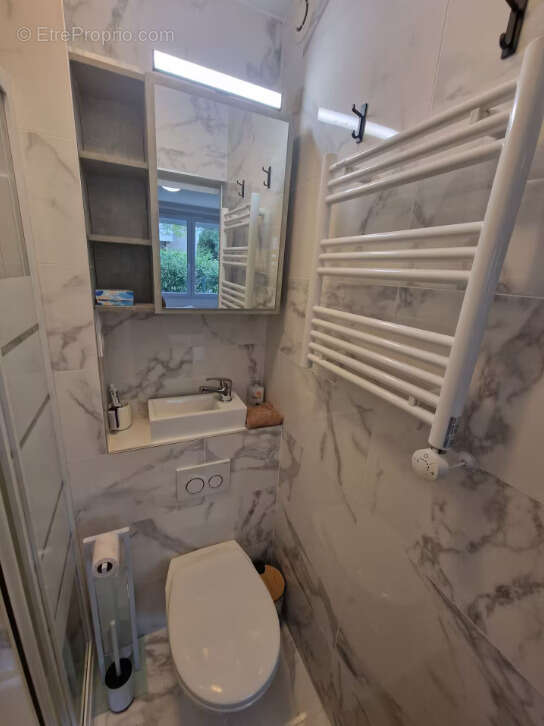 Appartement à COURBEVOIE