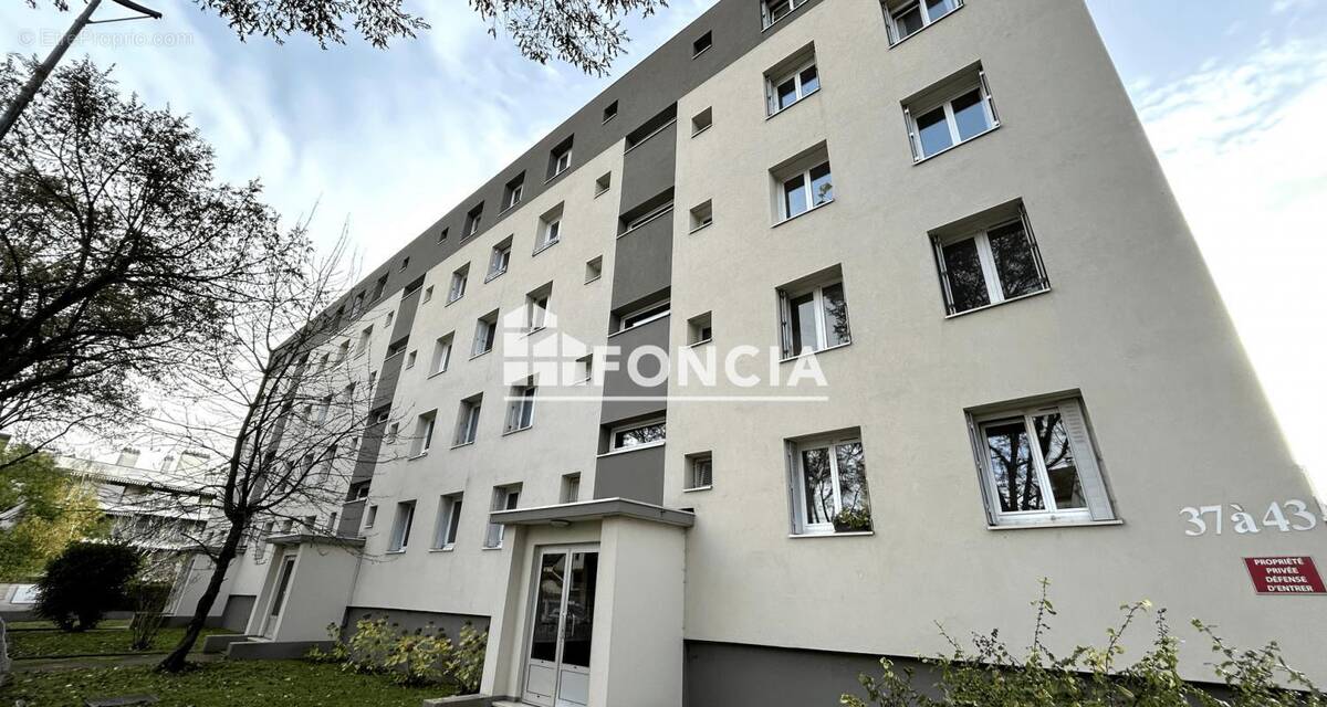 Appartement à FONTENAY-AUX-ROSES