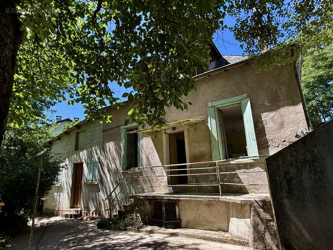 Maison à LAGUEPIE