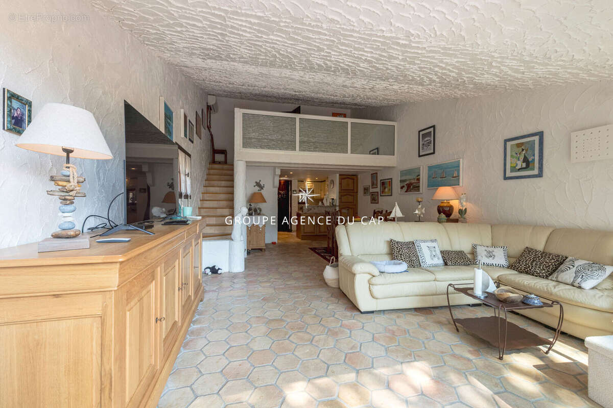 Exclusivité Villa 3 pièces à vendre avec vue mer à Agay - photo 13