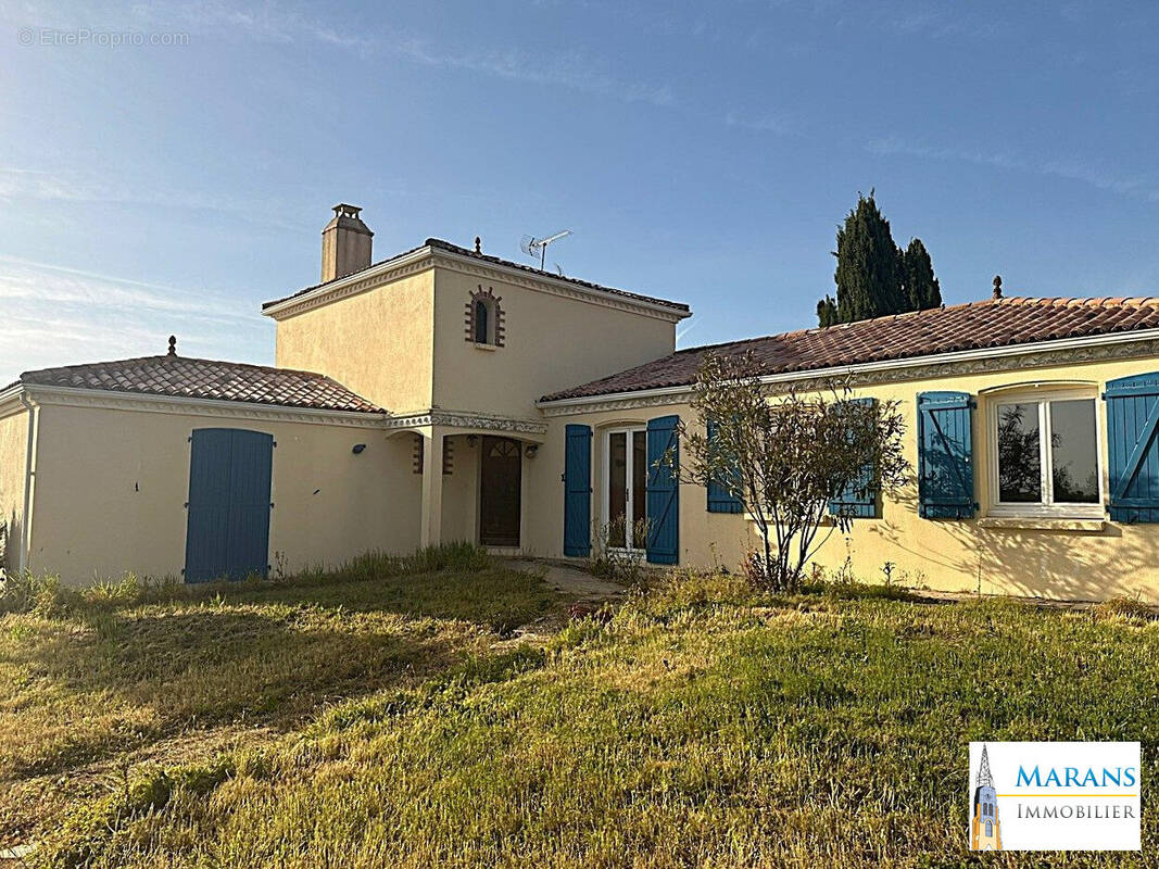 Maison à BESSAY