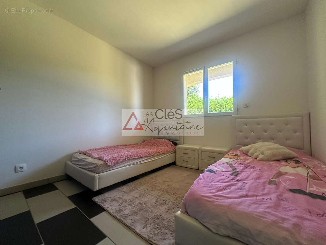 Contemporaine 4 chambres un studio Podensac - photo 9