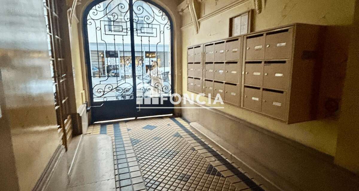 Appartement à PARIS-11E