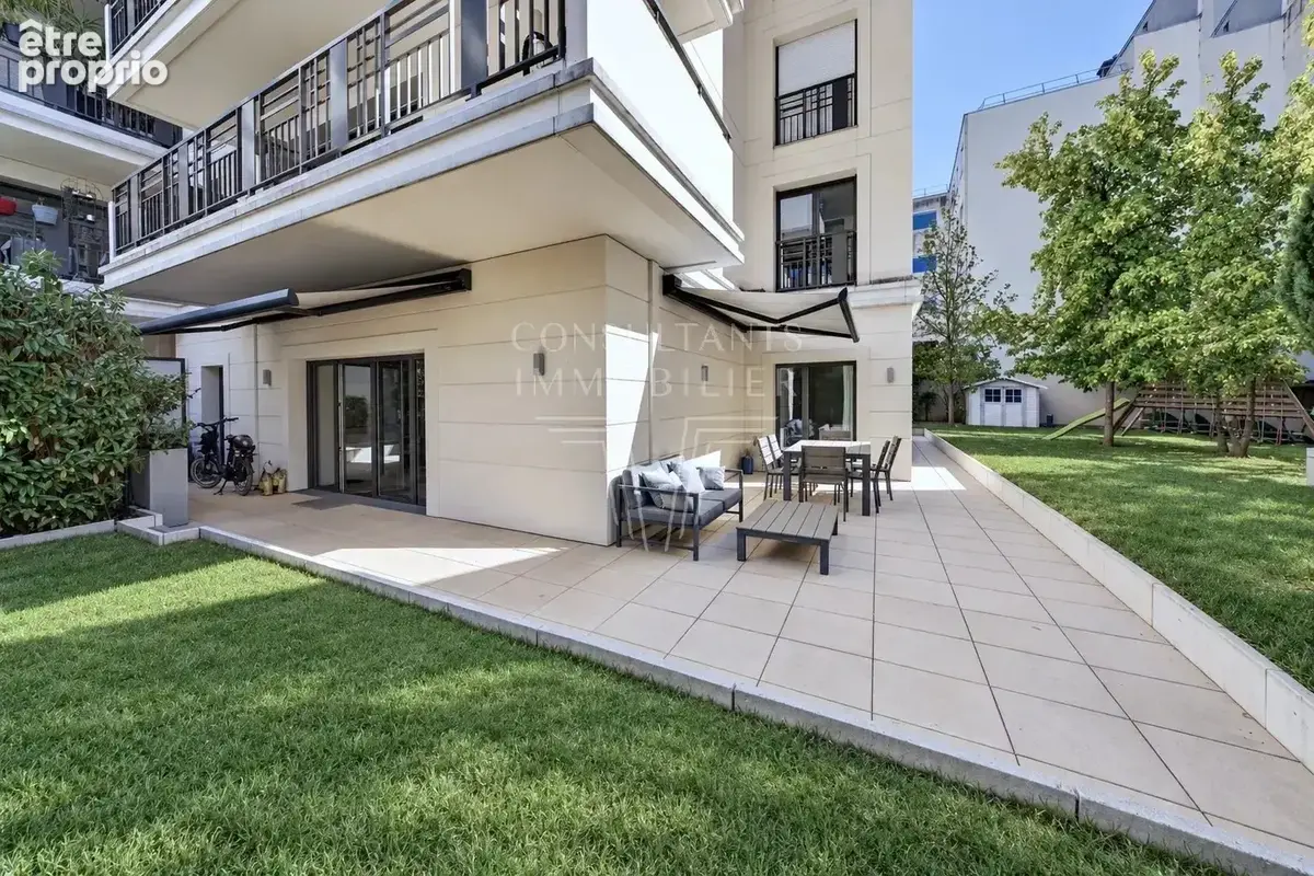 Appartement/terrasse et jardin de 410 m2 - photo 8