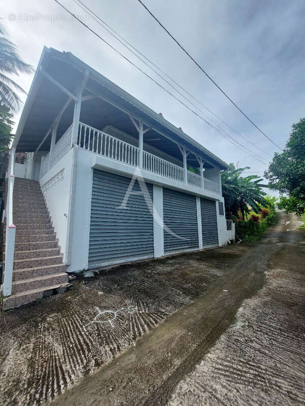 Maison à LA TRINITE