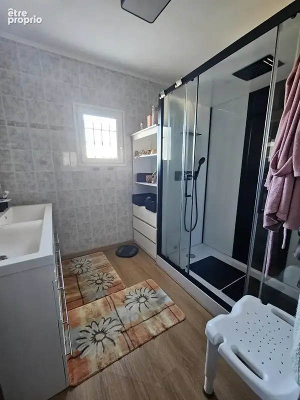 Villa plain pied, dépendance et jardin de 2090m² - photo 5