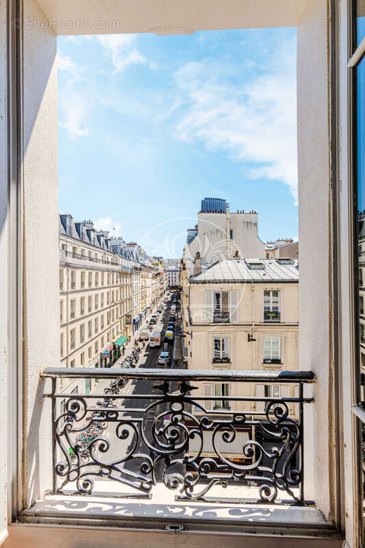 Appartement à PARIS-7E
