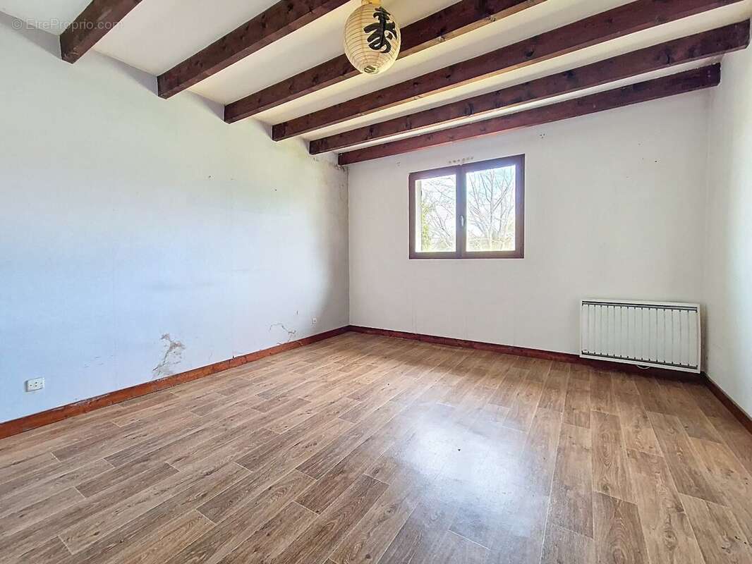 Maison à NOGENT-SUR-VERNISSON