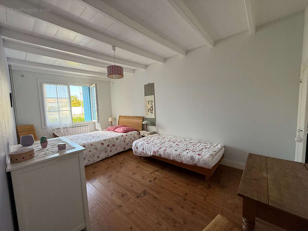 SAINT SULPICE DE ROYAN - Maison de 4 pièces de 104 m2 - photo 5