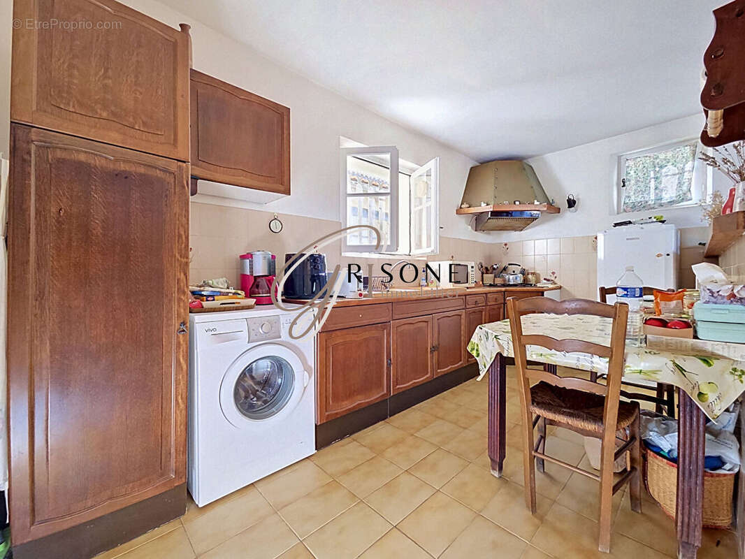 Appartement à SIX-FOURS-LES-PLAGES