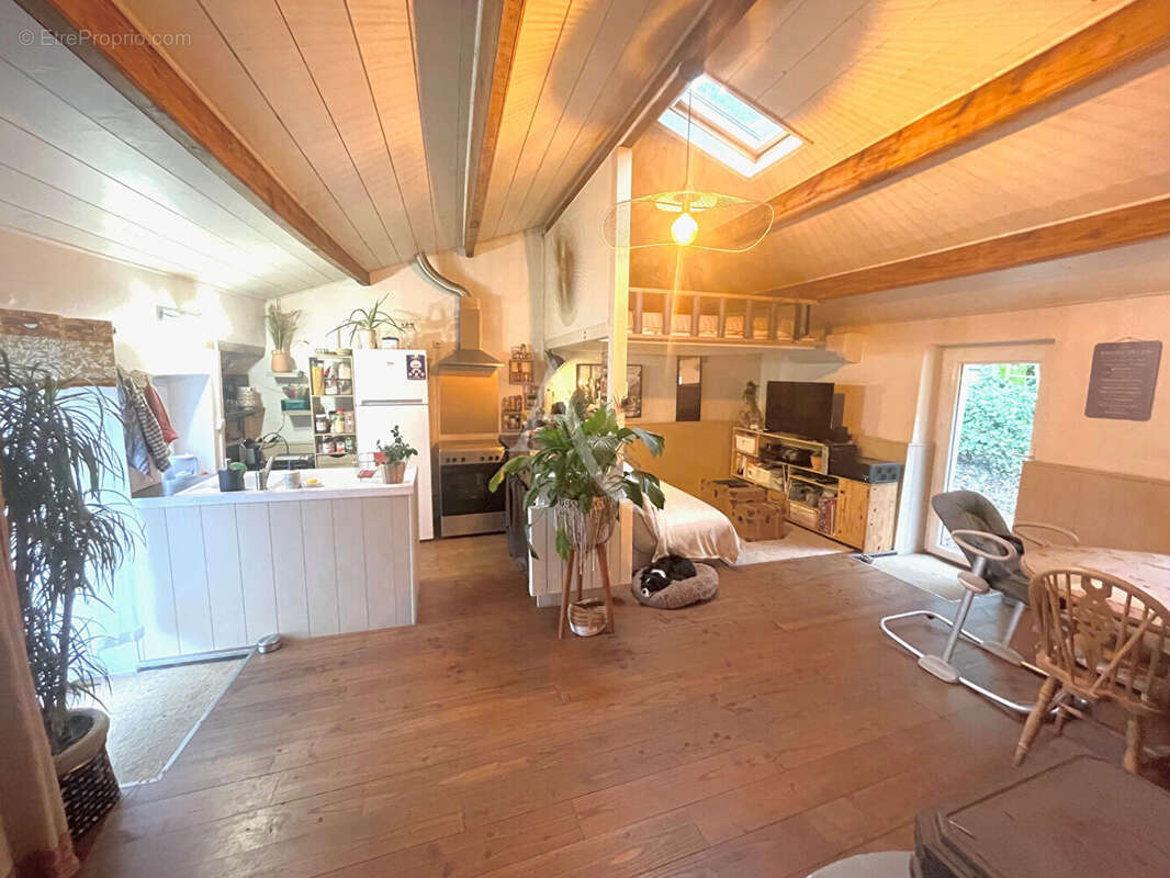 Maison à SAINT-MAIXENT-SUR-VIE