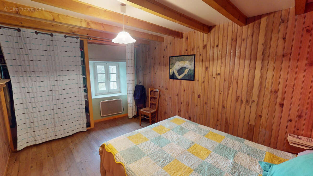 Maison à SAINT-JULIEN-D'ANCE