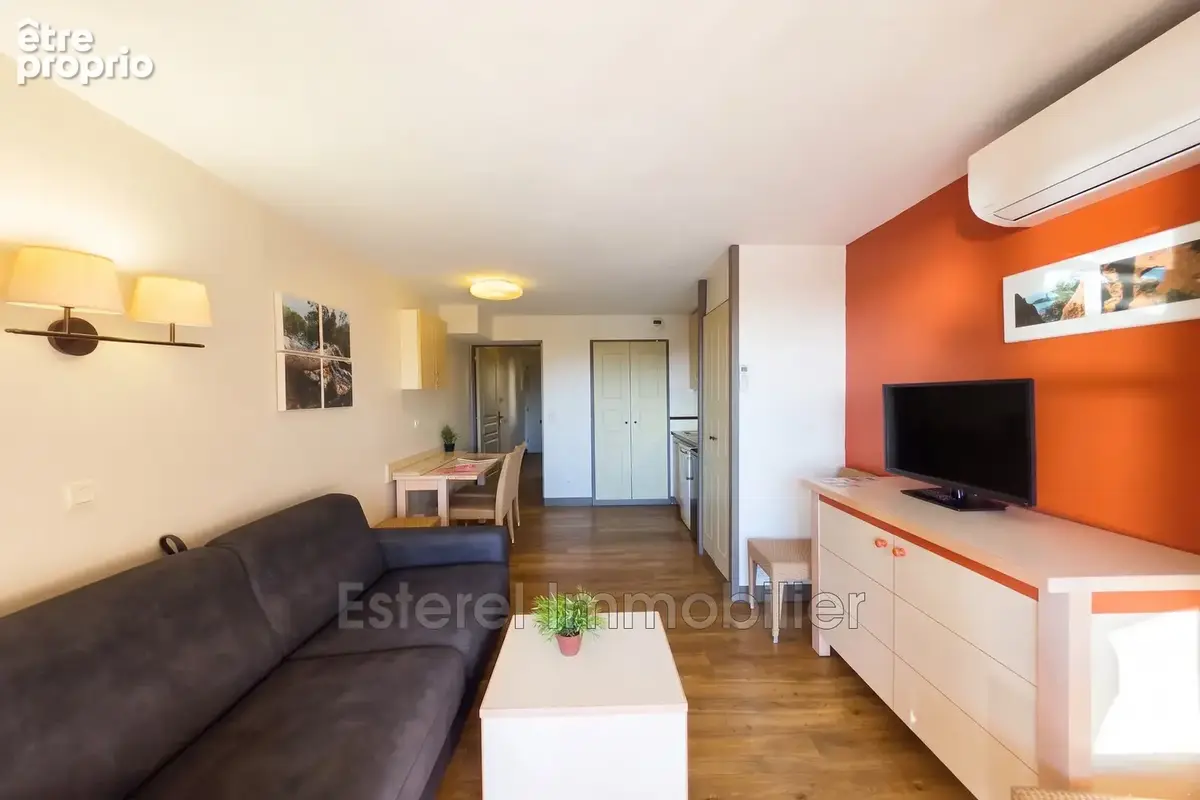 Appartement 1 pièce 27 m² à vendre à Saint-Raphael (83700) - photo 7