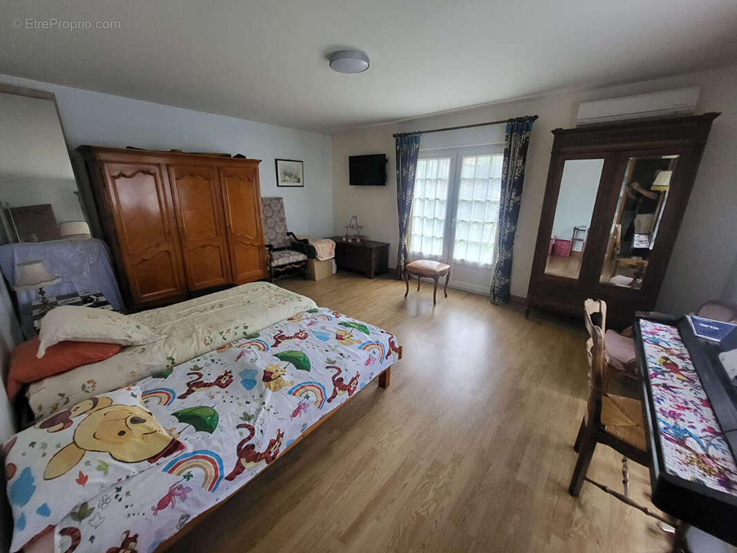 Maison à VERNOU-LA-CELLE-SUR-SEINE