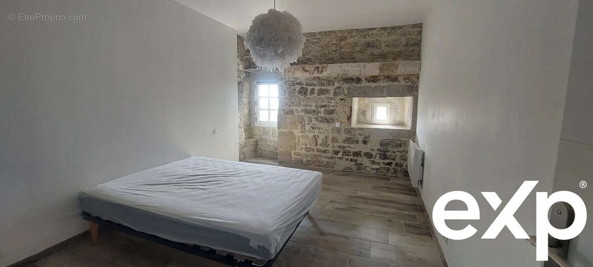 Maison à VEZENOBRES