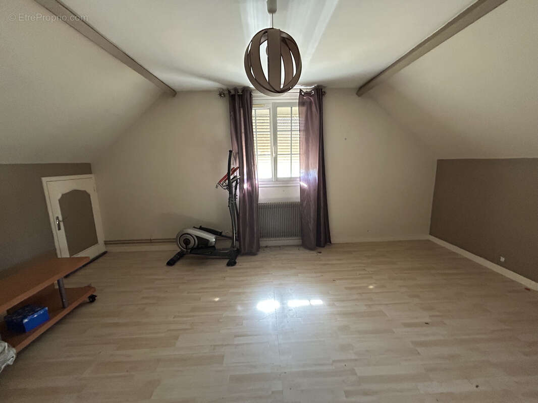 Maison à FONTENAY-SUR-EURE