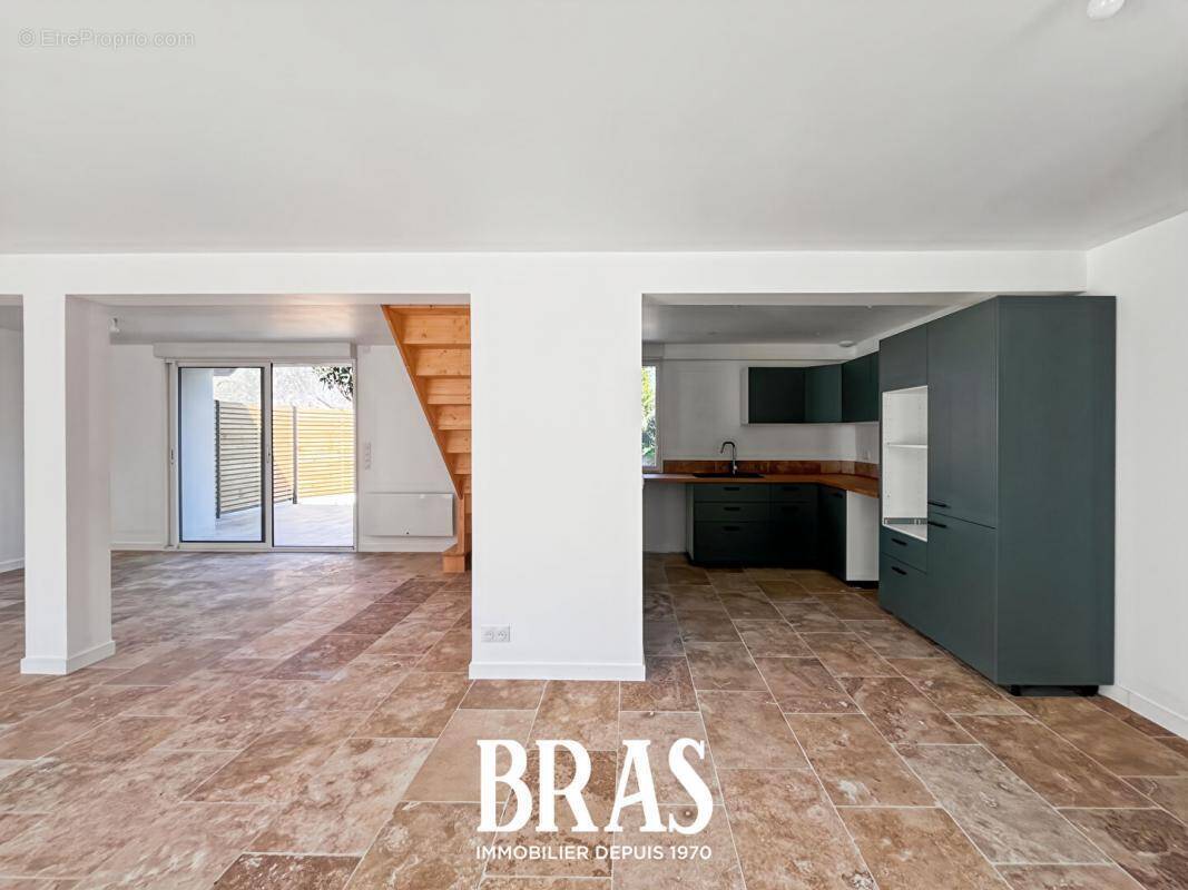 Maison à LA CHAPELLE-SUR-ERDRE