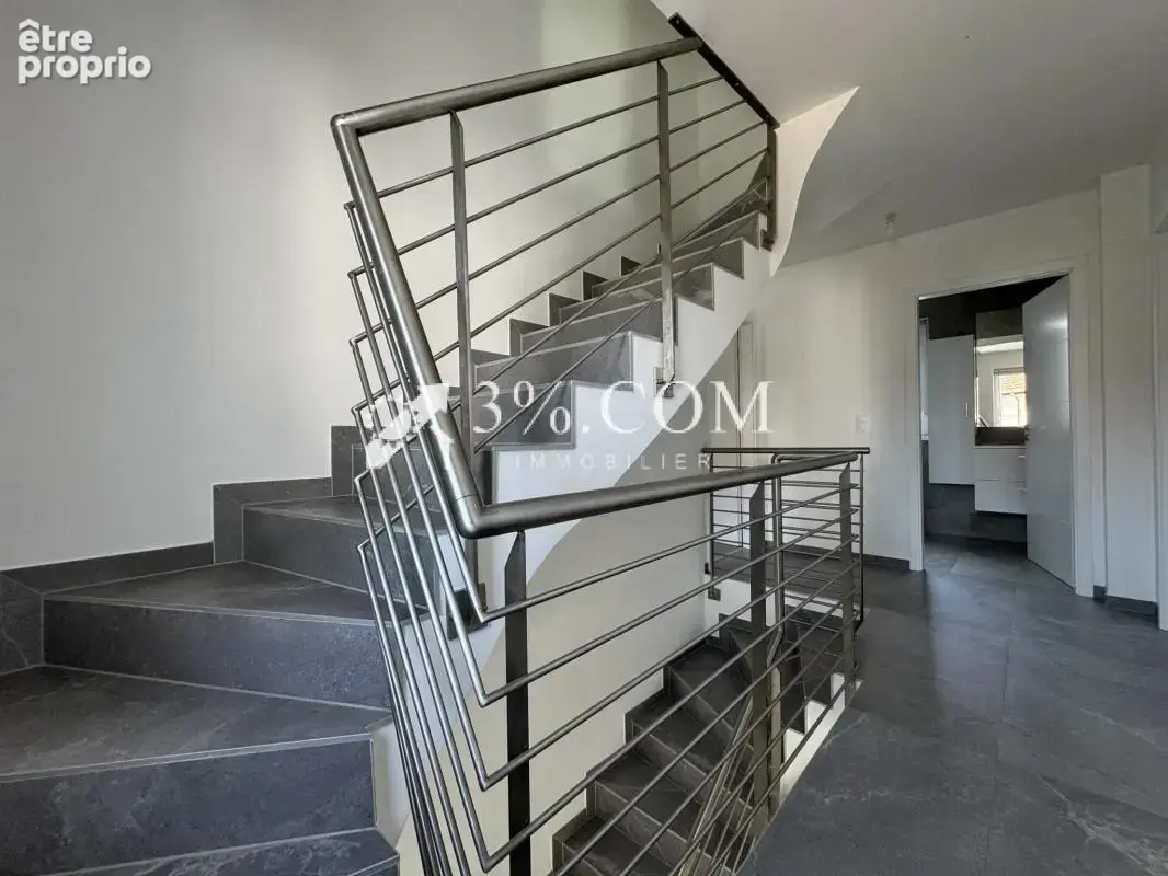 3%COM Belle maison de 2022 avec 4 chambres - terrasse - photo 8