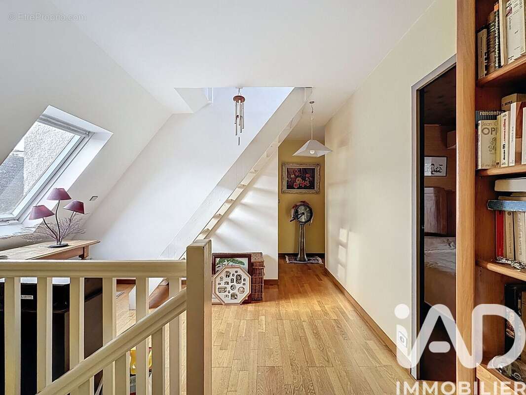 Photo 8 - Maison à VILLENEUVE-LA-GARENNE