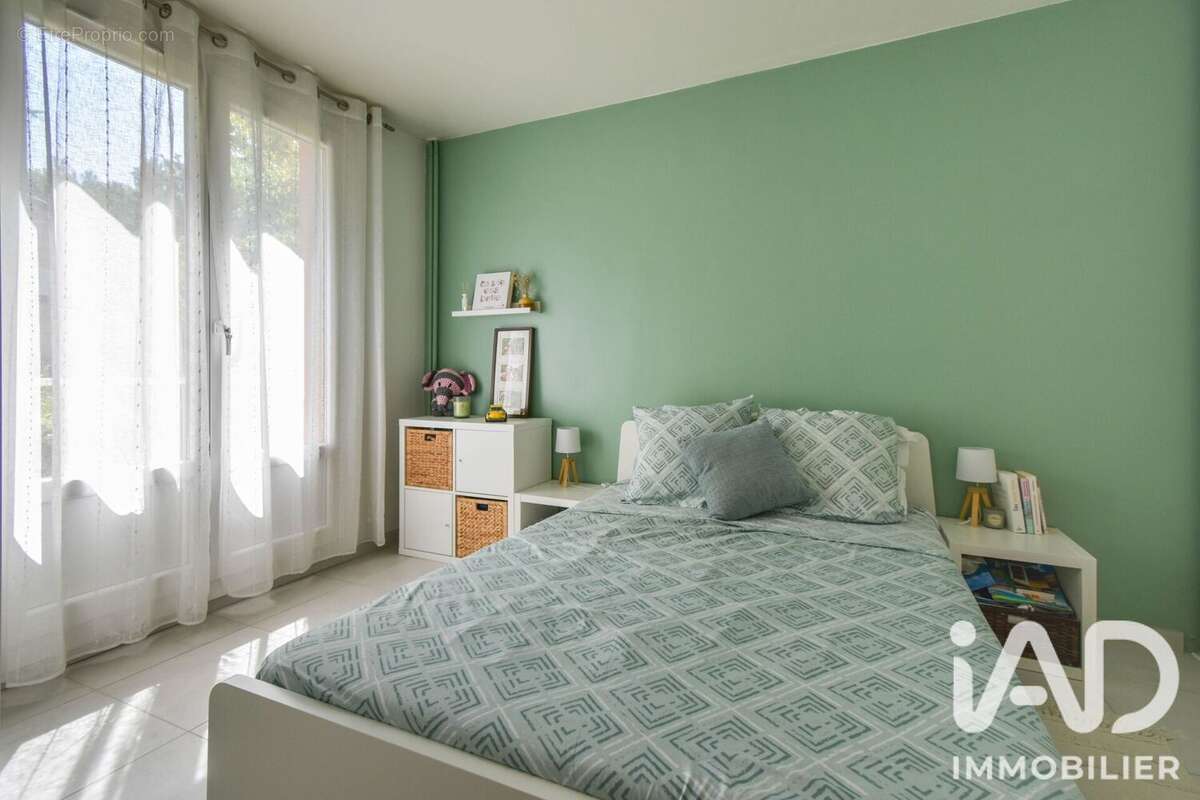 Appartement 75 m² à Auriol  - photo 8