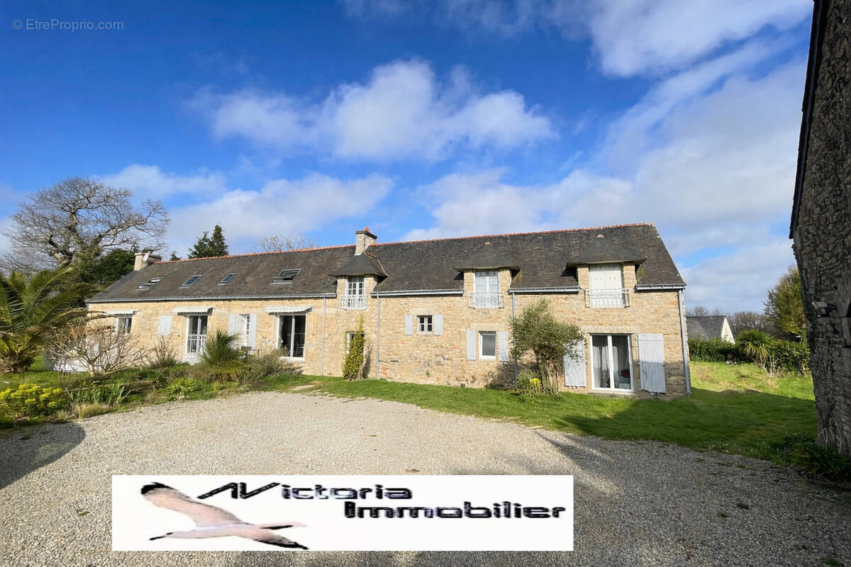 Maison à CLEGUER